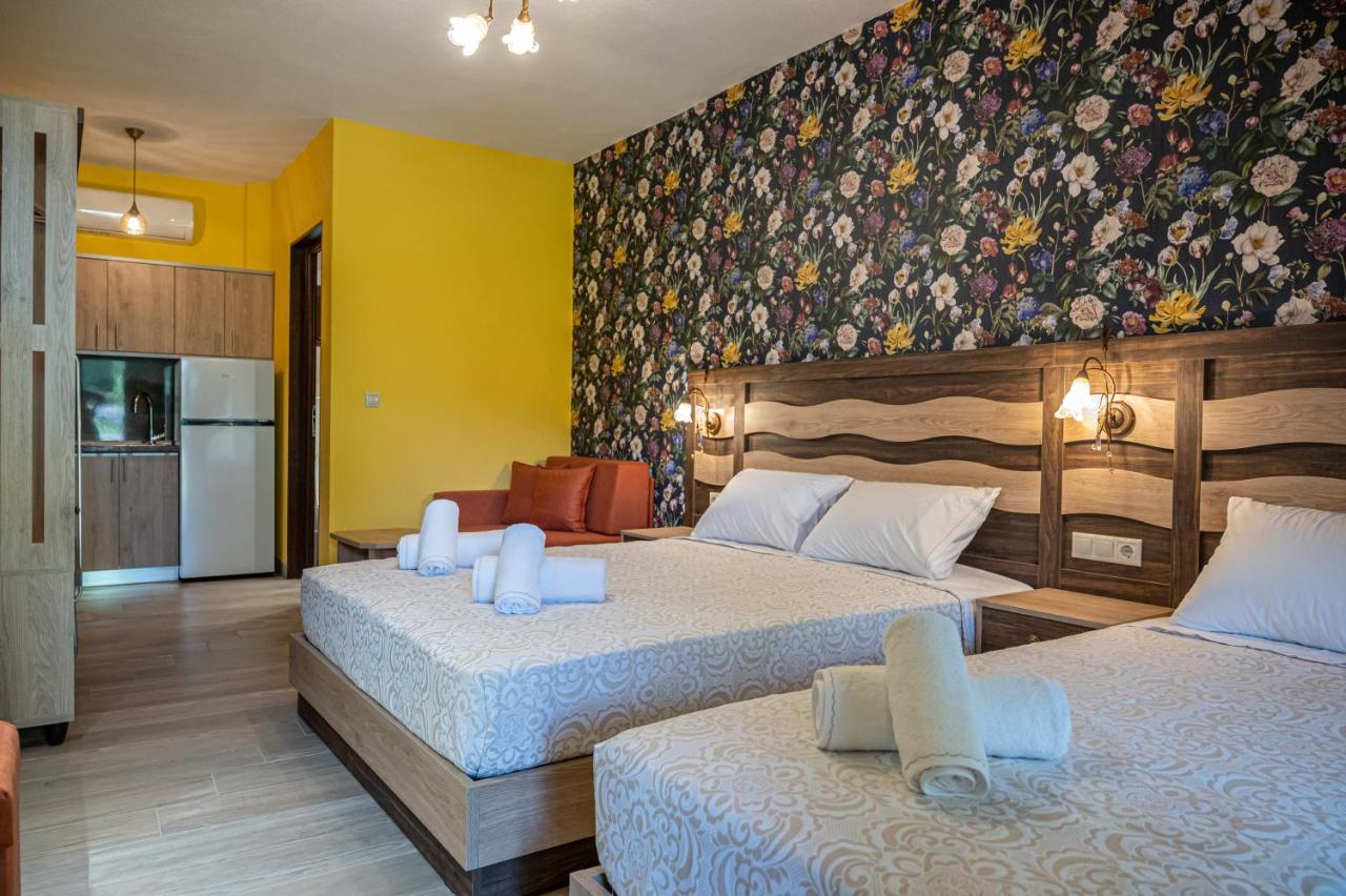 Simi Luxury Suites 플라카 리토코로우 외부 사진