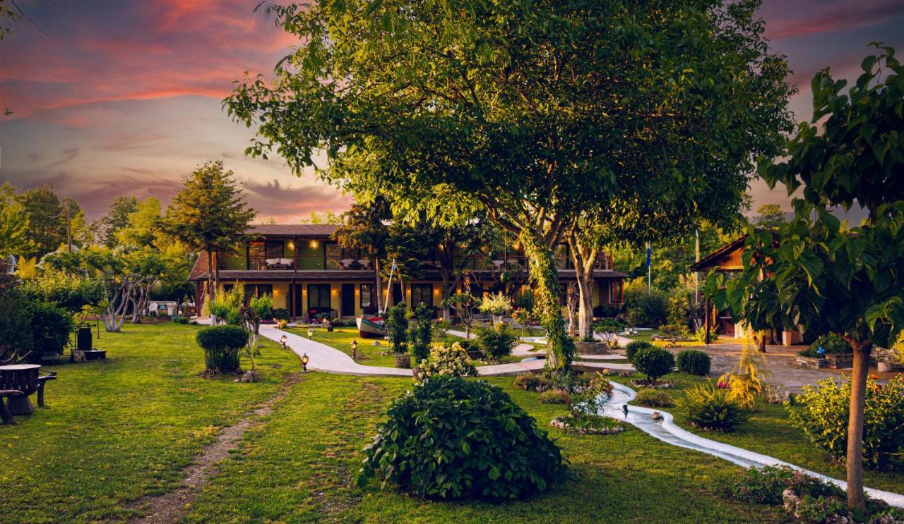 Simi Luxury Suites 플라카 리토코로우 외부 사진
